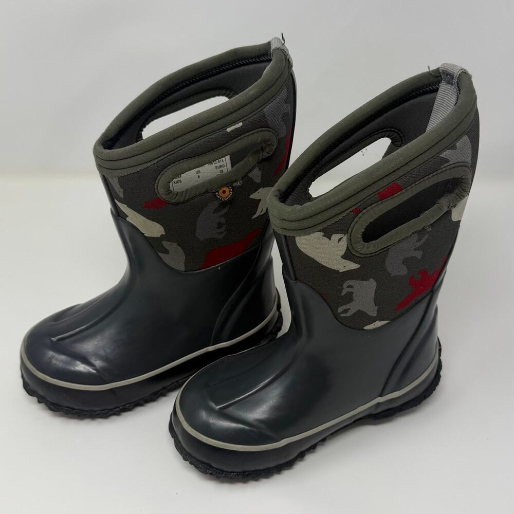 Bogs Bear Print Duck Bill Boots – Green, Grey & Red (Kids’ 9)